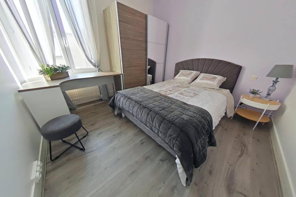 Place D'Erlon 70 - Appartement Tres Lumineux Реймс Екстер'єр фото